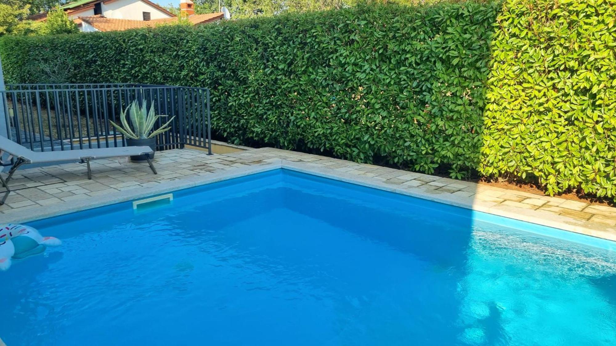 Casa Emma With Pool Appartement Poreč Buitenkant foto